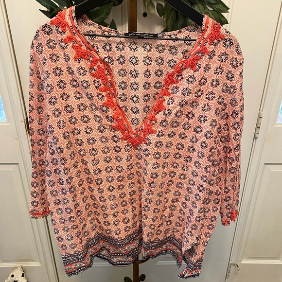 Ava Christine Geometric Medallion Print Top Lightweight 1X - Picture 1 of 8